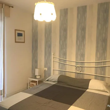 Apartment Mirage