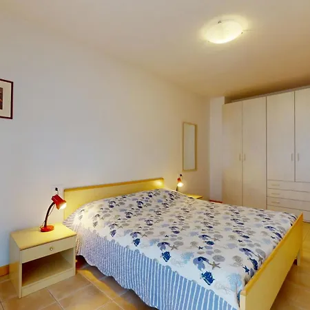 Apartment Mirage