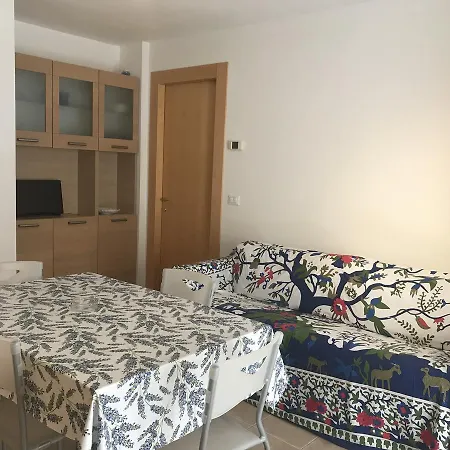 Apartment Mirage *